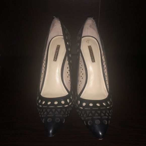 BCBG Cutout heels, size 7 - Picture 2 of 3
